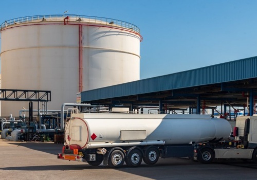 Dostawy paliwa niezagrożone. Jednak ciosu w portfele w Polsce nie unikniemy