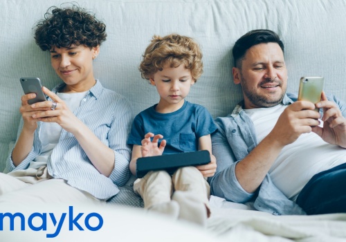 Niewidoczni dla AI, nieobecni w koszyku. Dlaczego bez strategii GEO tracisz Generację Z i Alpha?