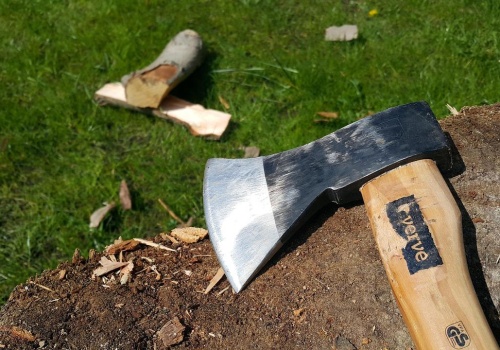 Wybił szybę i mierzył siekierą w głowę kierowcy. Ciąg dalszy procesu w Rzeszowie