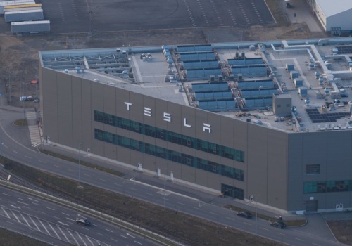 Polacy zdobyli miejsca w radzie Tesli. Fabryka pod Berlinem zmienia układ sił