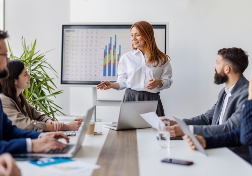 Transformacja technologiczna przebiega inaczej tam, gdzie liderkami są kobiety. Ciekawe dane