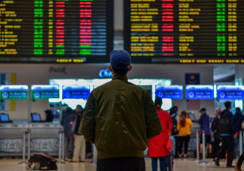 Wojna na Bliskim Wschodzie krzyżuje plany urlopowe. Ale może dostaniesz zwrot