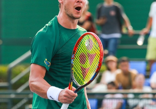 Tenis ziemny: Udane rozpoczęcie Kamila Majchrzaka.