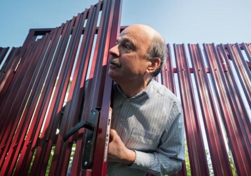 Nowe prawo! Sąsiad może wkroczyć na naszą działkę