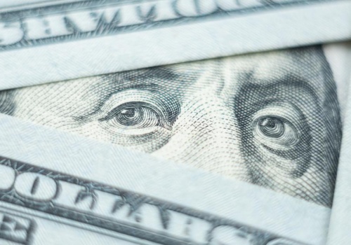 Dolar szykuje się na największy tygodniowy wzrost od ponad roku