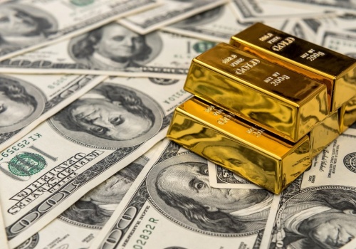 Wojenne przetasowania na rynkach. Świat przeprasza się z dolarem