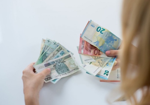 Riksbank radzi, by trzymać zapas gotówki. Szykują ludzi na wypadek kryzysu