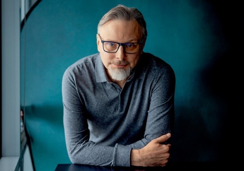 Badacz elit o tym, jak trafić do klasy wyższej w Polsce: Nie jest tak, że wywodzi się zewsząd. A poza pieniędzmi wyróżnia ją jedna rzecz