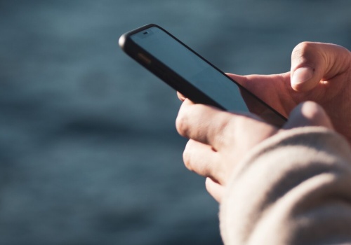 Telefon nie odbiera lub nie wysyła SMS-ów? Oto możliwe przyczyny