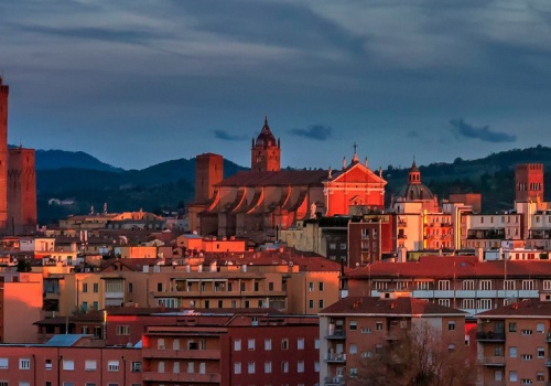 Wybierasz się do Bolonii? Nie popełnij tego kulinarnego faux pas!