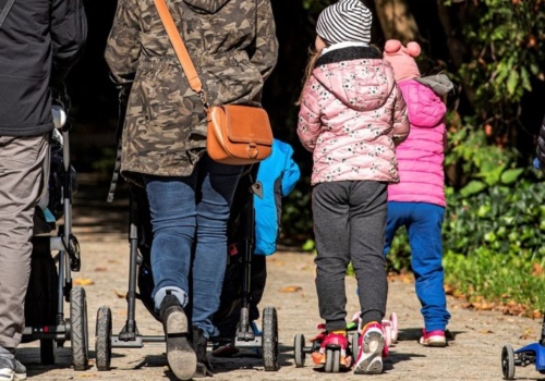 Przełomowe dane o 800 plus dla obcokrajowców. Coraz mniej wypłat, powód jest prosty