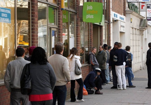 63 tysiące świadczeń wstrzymane tylko w jednym miesiącu. Większość z jednego powodu