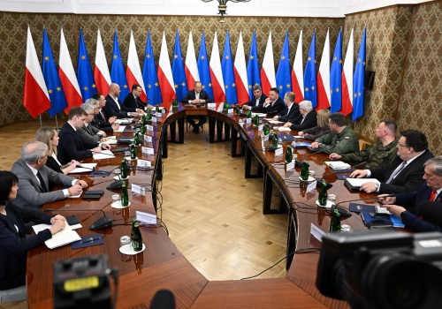 Rząd: Trudna sytuacja Polaków w Katarze. Będzie ewakuacja przez Arabię Saudyjską