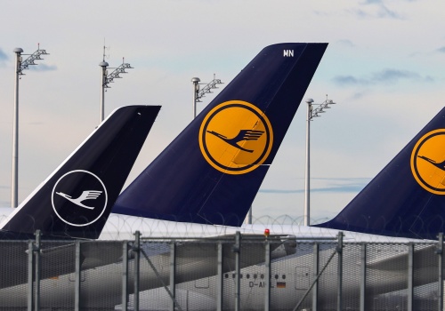 Samolot Lufthansy zawrócił do Egiptu. Miał ewakuować turystów z Bliskiego Wschodu