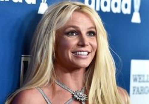 Britney Spears ZWOLNIŁA trenerów TRZEŹWOŚCI kilka tygodni przed jazdą po pijaku