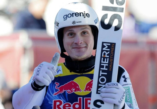 Kamil Stoch w najlepszej dziesiątce! Domen Prevc zdyskwalifikowany