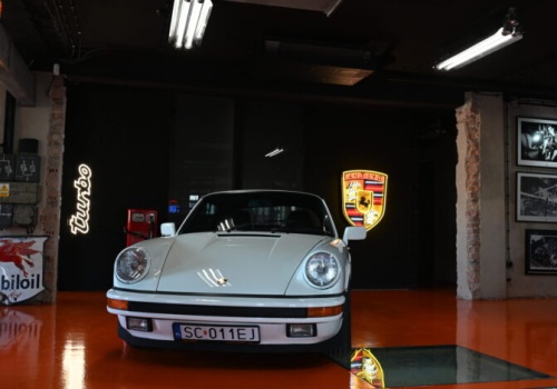 Car911 w Częstochowie – luksusowa przestrzeń dla klasyki i współczesnych Porsche!