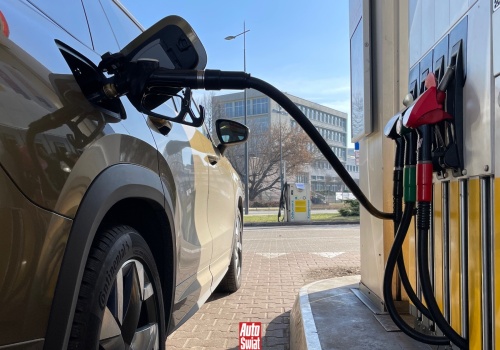 Niemcy pytają, ile paliwa mogą wywieźć z Polski, i jadą tankować