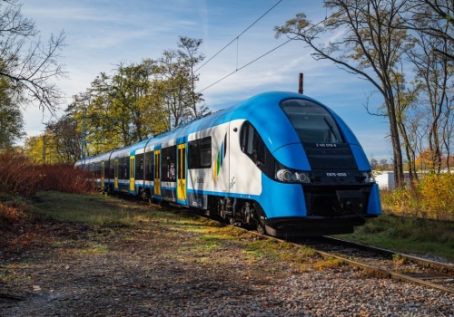 Koleje Śląskie poślą 15 Elfów na P5