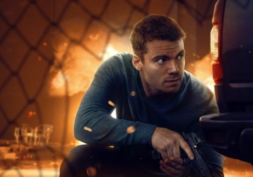 Netflix przedłużył swój hit o 4. sezon. Nocny agent jeszcze powróci