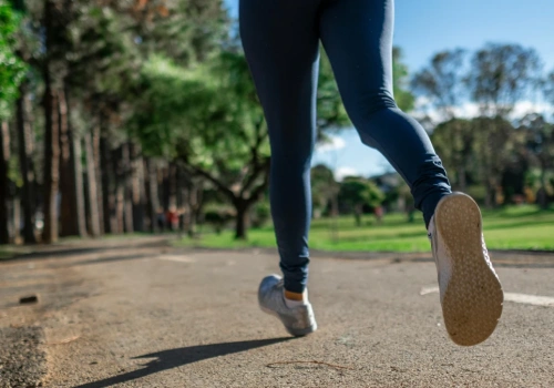 Przebiegnij pięć kilometrów w smogu. Normalnie samo zdrowie