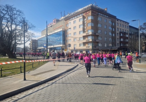 Krakowski Bieg Kobiet w niedzielę. Utrudnienia m.in. na alejach Krasińskiego (Informator)