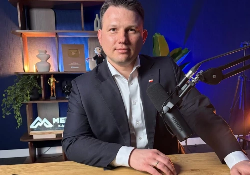 Był czarnym koniem ostatnich wyborów prezydenckich. Tak po pół roku zagłosowaliby jego wyborcy