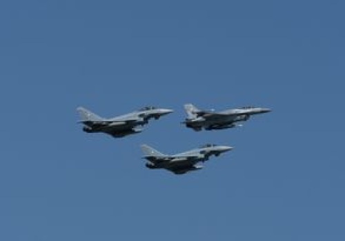 Polska poderwała myśliwce. Pilny komunikat DORSZ