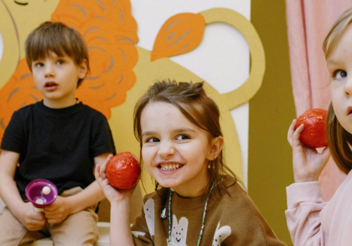 Filmik, który pokazuje jak ważna jest obecność rodzica w życiu dziecka. 