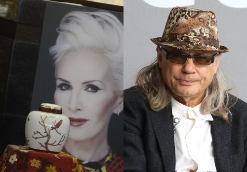 Sipowicz rozsypał prochy Kory w jeziorze, później wskoczył do wody. 