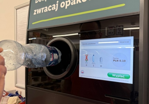 Próbowałem kupić wodę bez kaucji. Opadłem z sił z pragnienia