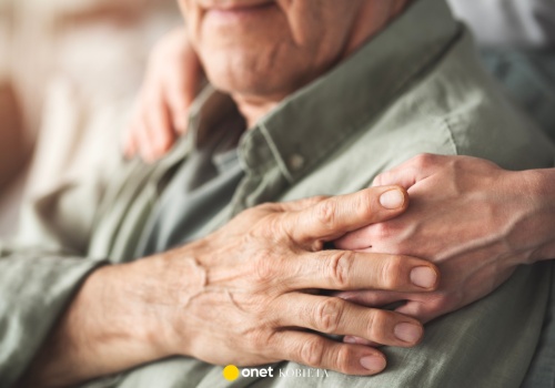 Ma wspaniałego teścia. 