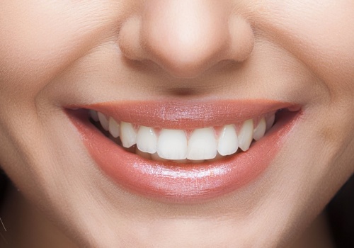 Masz plamki na wargach? To nie zawsze defekt estetyczny. Mogą wskazywać poważny problem ze zdrowiem