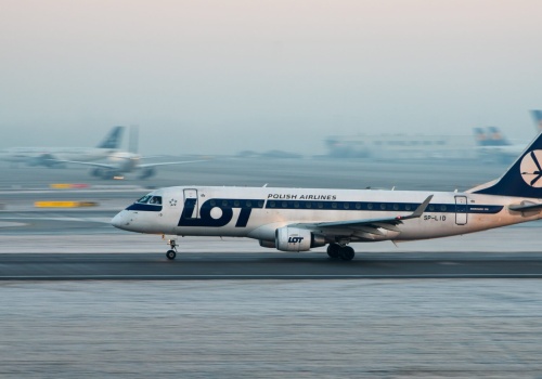 PLL LOT planują rejsy powrotne z Bangkoku do Warszawy, chętni mogą się zgłaszać