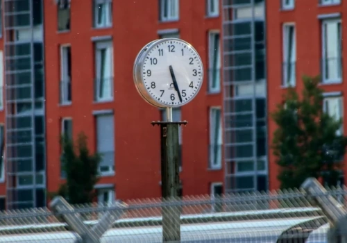 Zmiana czasu 2026. Kiedy przestawiamy zegarki na czas letni?