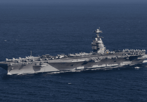 Kolejny lotniskowiec w drodze na Bliski Wschód