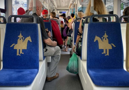 Rekompensata za darmowe przejazdy w dni smogowe? Miasto mówi „nie”, mieszkańcy i radni: system jest niesprawiedliwy