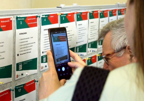 Płacą 16 tys. zł miesięcznie, ale chętnych brak. Ten zawód na większość działa odstraszająco