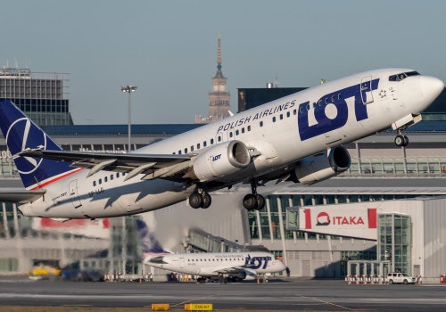 LOT wprowadza ważną zmianę dla tysięcy pasażerów w związku z wojną w Iranie. Dotyczy aż 11 tras z jego siatki