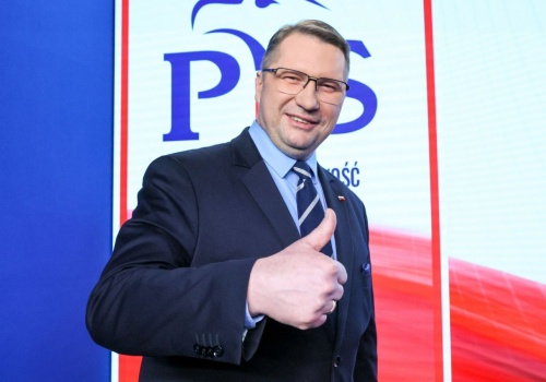 Takim majątkiem dysponuje Przemysław Czarnek. Wysokie zarobki to nie wszystko