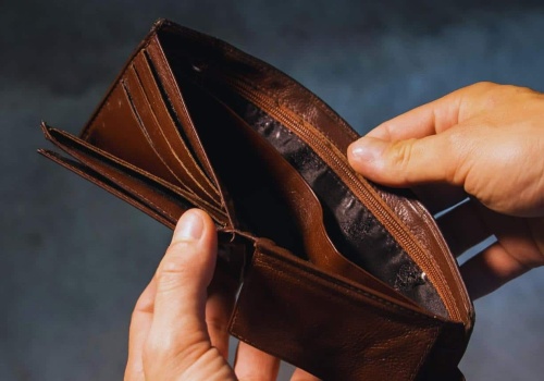 Wojna o ropę właśnie się zaczęła. Twój portfel odczuje to pierwszy