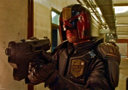Karl Urban powrócił do roli sędziego Dredd 