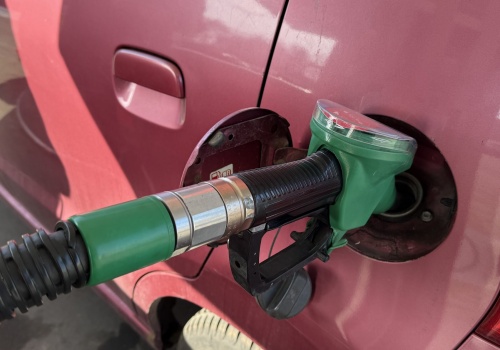 Wojna w Iranie winduje ceny na stacjach paliw. Kierowcy: „Transport zdrożeje”