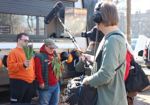 Sobotnie otwarcie nad Zalewem Nowohuckim. Ten food truck to coś więcej niż gastronomia