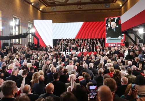 Taką koalicję prezes PiS stanowczo wyklucza. 