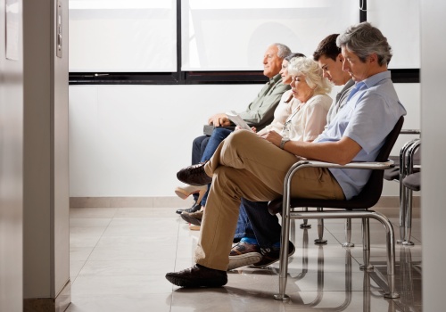 Te zawody nie płacą składki zdrowotnej. Eksperci: czas skończyć z przywilejami