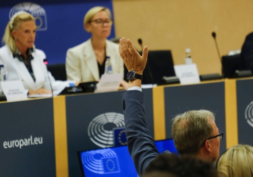 Coraz więcej kobiet w polityce. Eurostat podał najnowsze dane