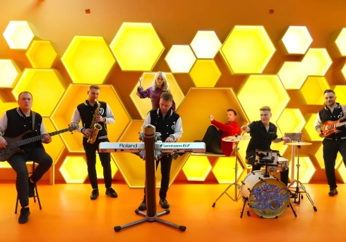 Szalony Drużba i premiera nowości „(Bella Ciao) Ona tu rządzi”