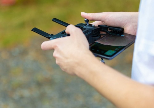 Ile kosztują „papiery” na drona w 2026 roku?