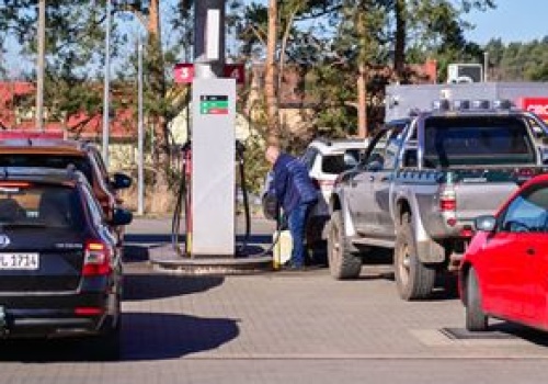 Niemcy szturmują polskie stacje paliw. 